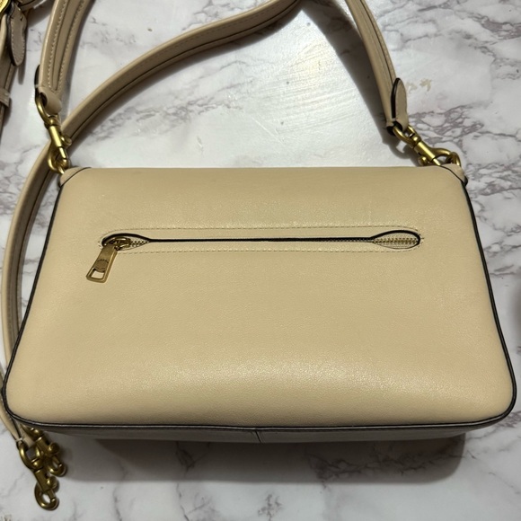 Coach Ivory Soft Tabby - Picture 5 of 13